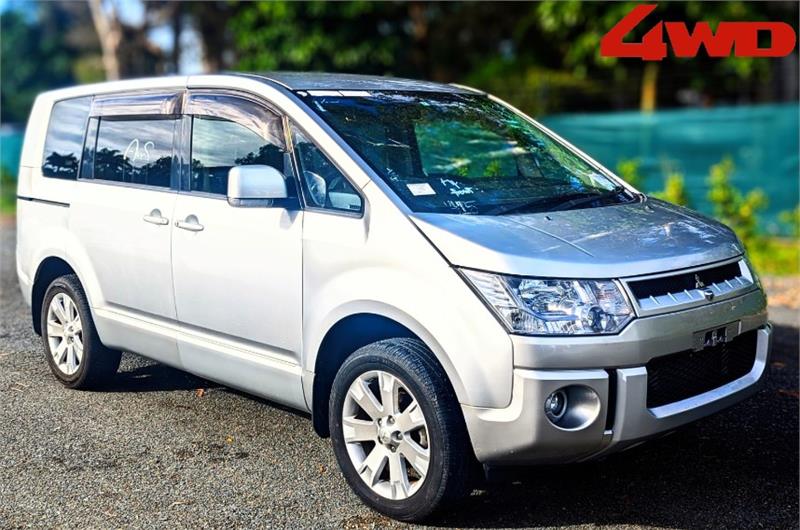 2018 MITSUBISHI DELICA D5 4WD MINIVAN